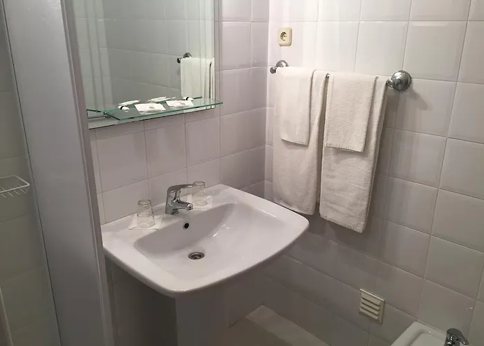 Granada Holidays * 圣马蒂纽·杜·波特